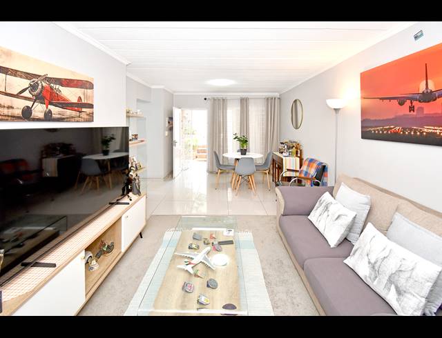 2 BEDROOM APARTMENT FOR SALE IN CRAIGHALL